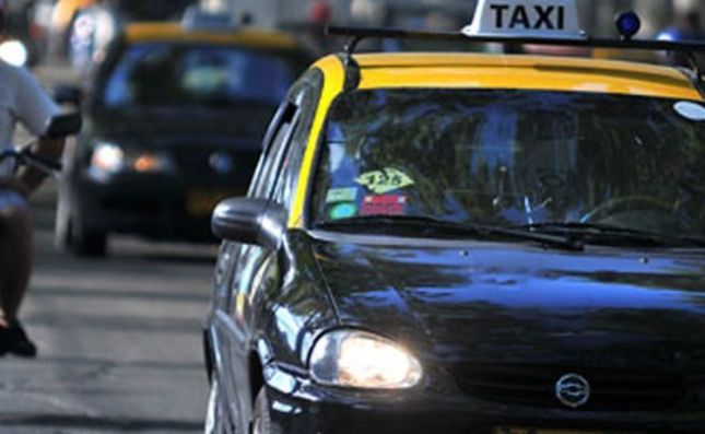 307579_20150117200937_taxis